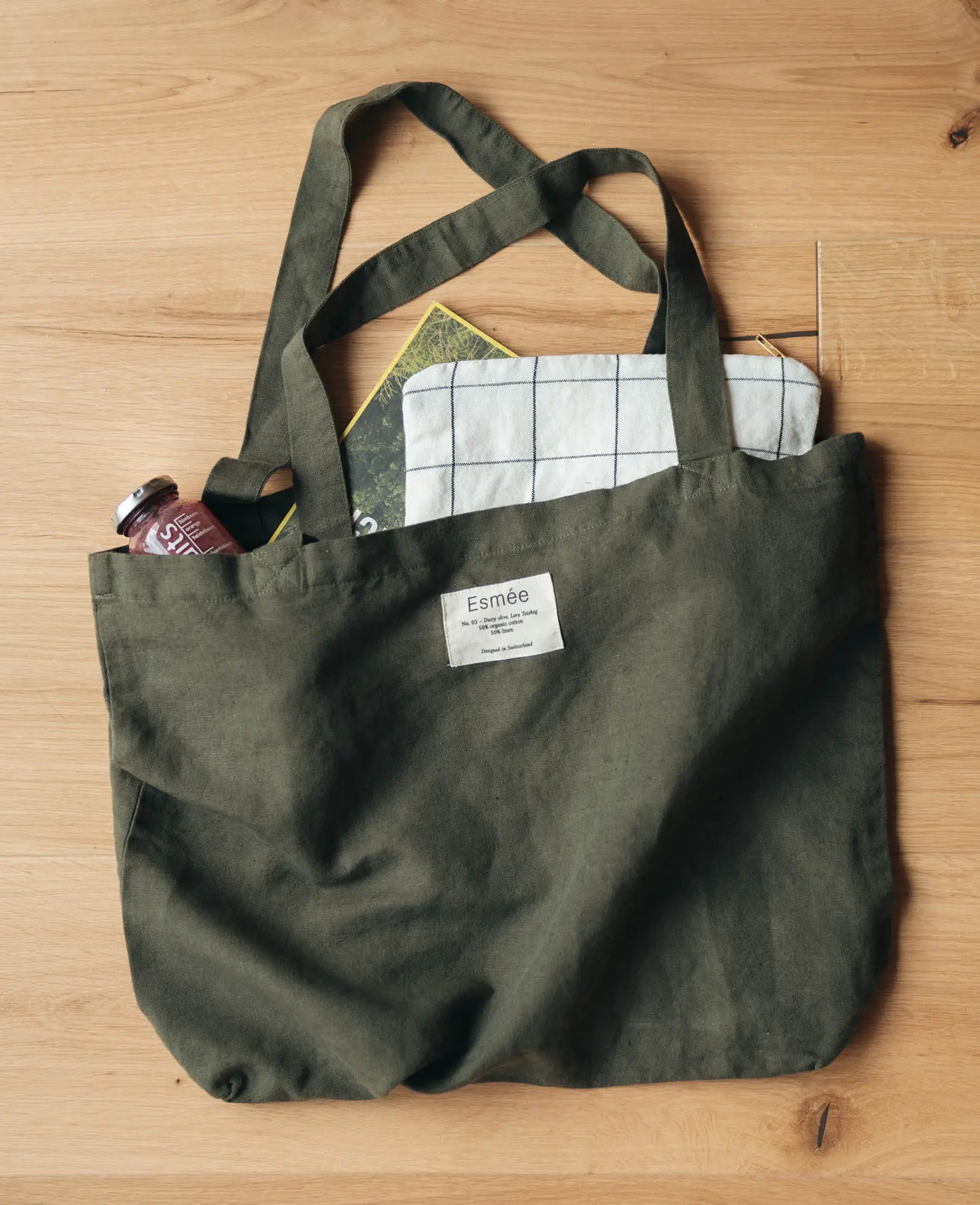 Totebag "Lora" aus olivgrünem Baumwoll-Leinenmix, 47 cm x 40 cm
