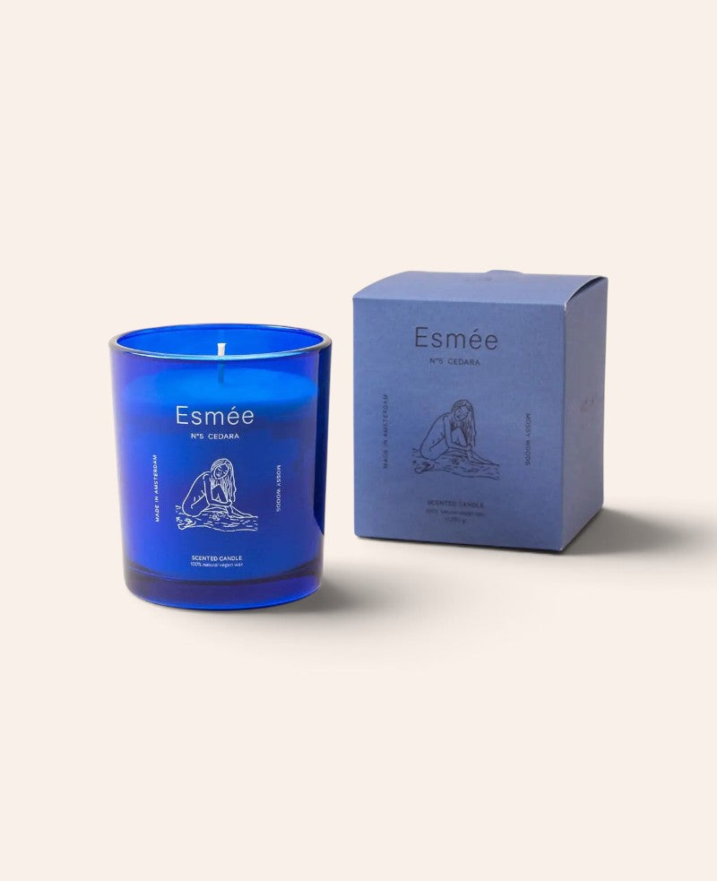 Esmée Premium Scents - N°5 Cedara, Duftkerze mit Duftnote "Mossy Woods", 280 g, Blau
