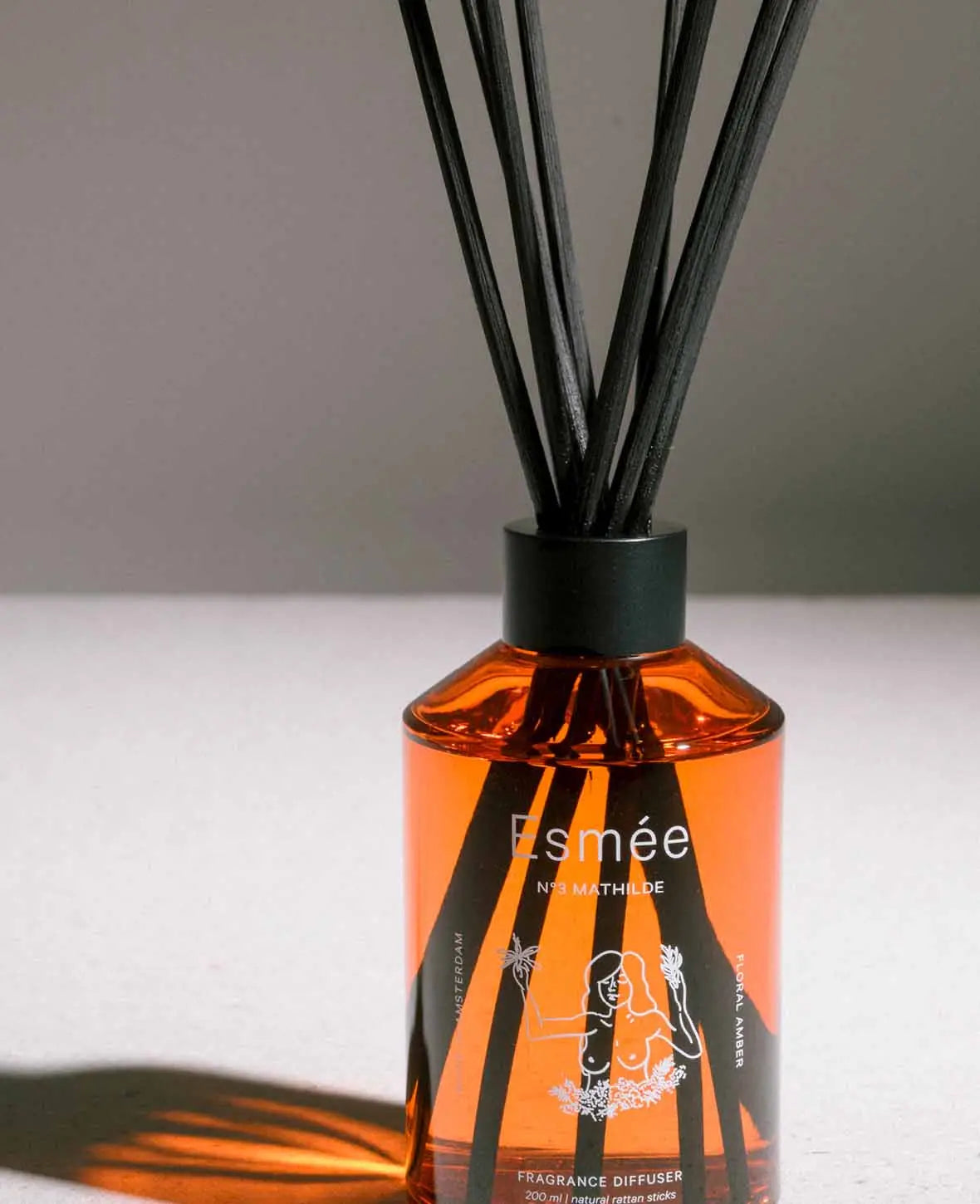 Esmée Premium Scents - N°3 Mathilde, Diffusor mit Duftnote "Floral Amber", 200 ml, Orange