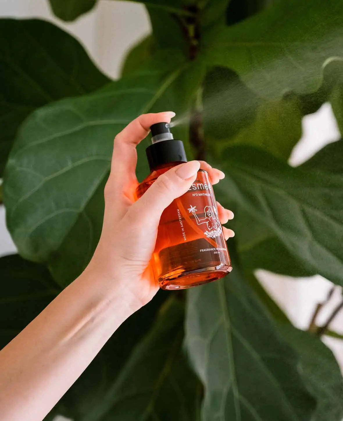 Esmée Premium Scents - N°3 Mathilde, Raumspray mit Duftnote "Floral Amber", 200 ml, Orange