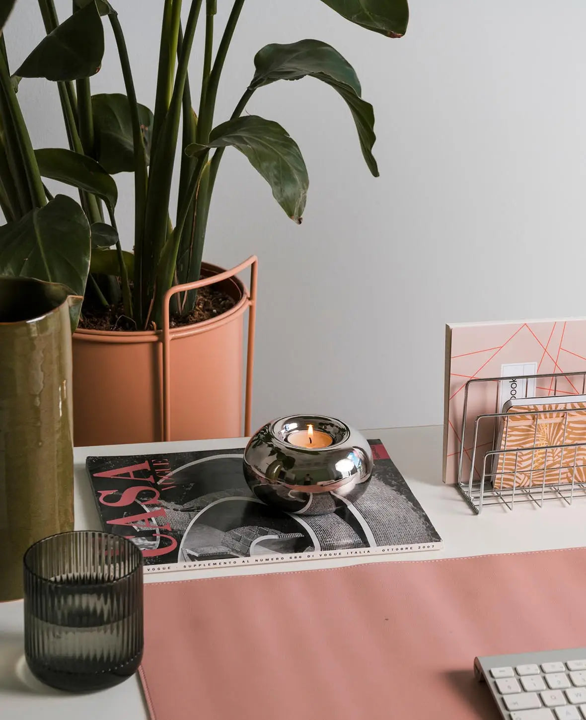 Kerzenhalter im Scandi Look, Chrom