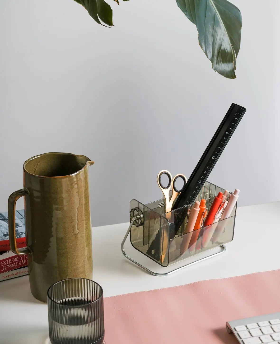 Verstellbarer Acryl Organizer im Retro Look, Grün