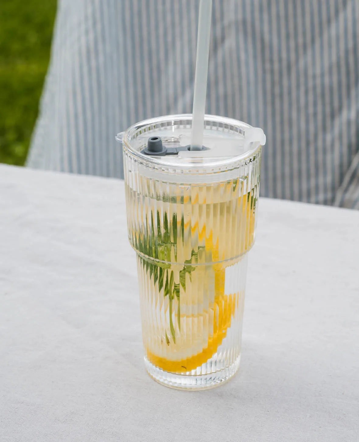 Tumbler Glas mit Deckel & Strohhalm, 550 ml