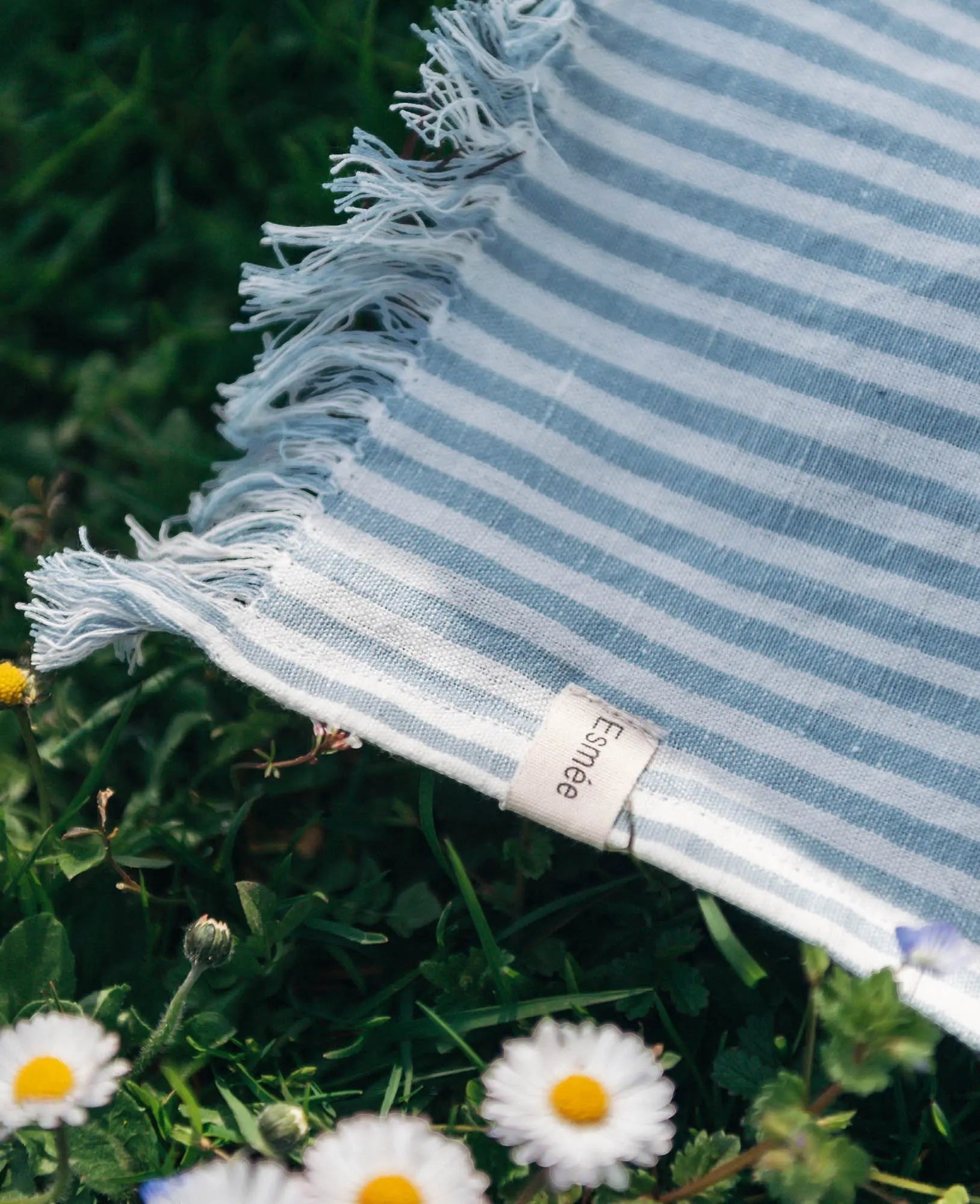 Hamamtuch / Strandtuch / Picknickdecke "Sol" aus blau-weiss gestreiftem Baumwoll-Leinenmix, 100 cm x 190 cm