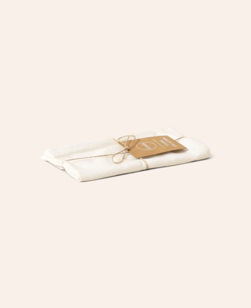 Cremefarbene Stoffserviette aus 100 % Bio Baumwolle
