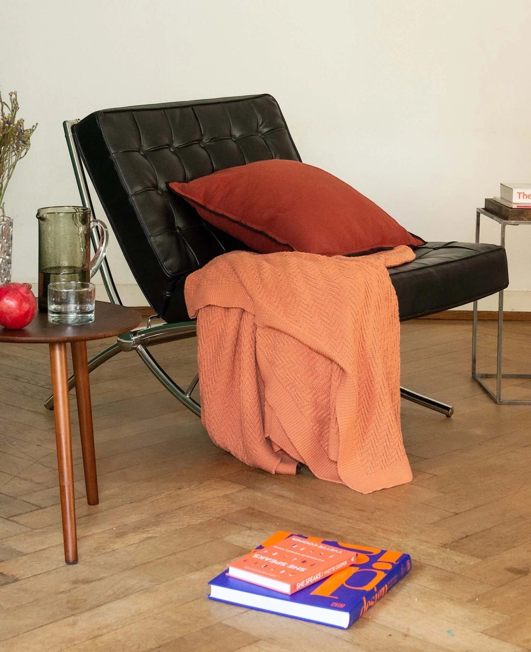 Pfirsichfarbene Baumwolldecke mit Zickzack Webmuster, 130 x 170 cm