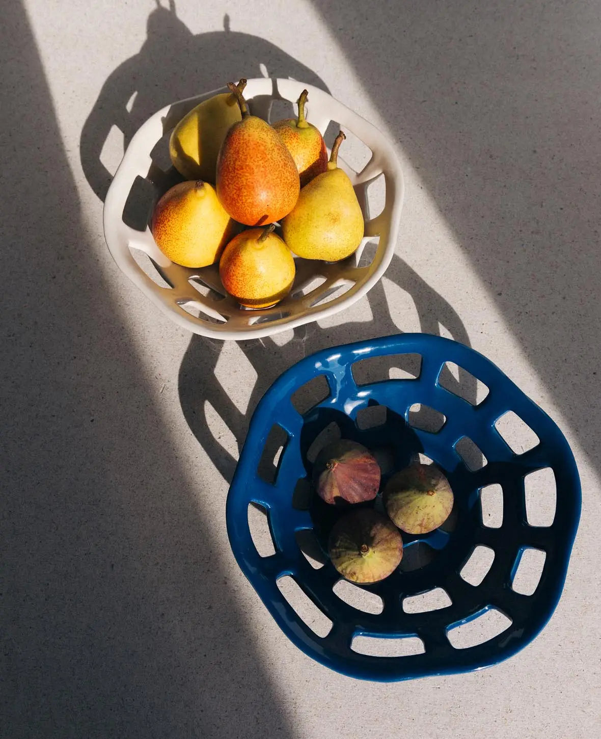 Keramik Fruchtschale / Obstschale in Korb Form, blau, Ø 24 cm