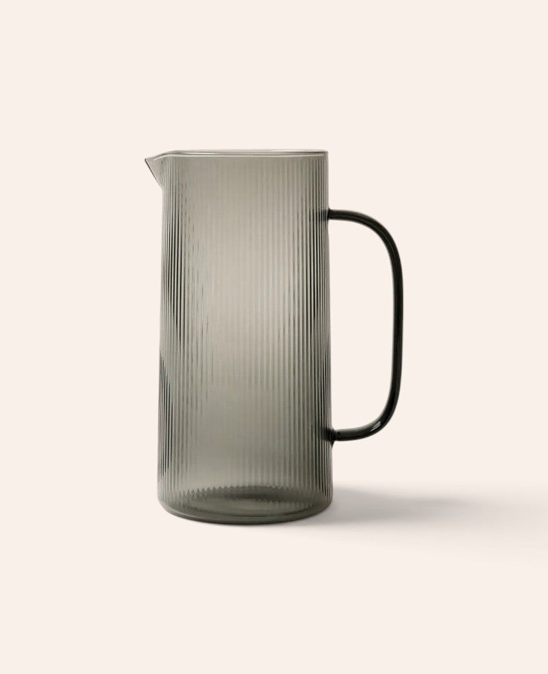 Krug "Oskar" aus grauem Glas mit Rillenstruktur, 1.6 L