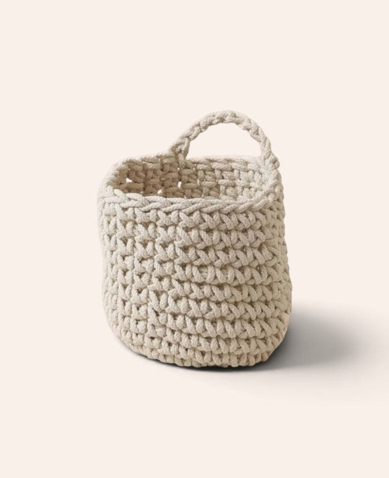 Weisses, gehäkeltes Körbchen aus Baumwolle, Ø 17 cm x 17 cm