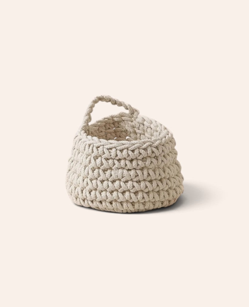 Weisses, gehäkeltes Körbchen aus Baumwolle, Ø 17 cm x 11 cm