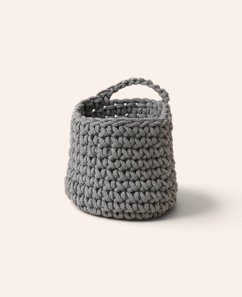 Graues, gehäkeltes Körbchen aus Baumwolle, Ø 17 cm x 11 cm