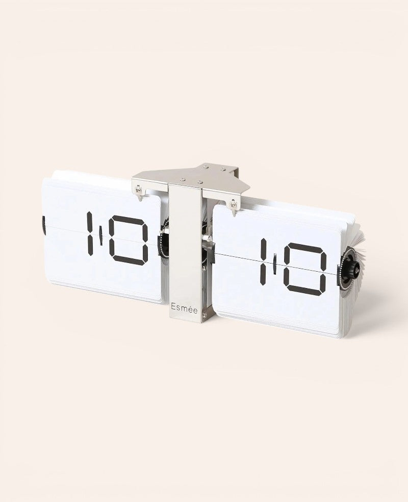 Silberne Flip Clock Wanduhr