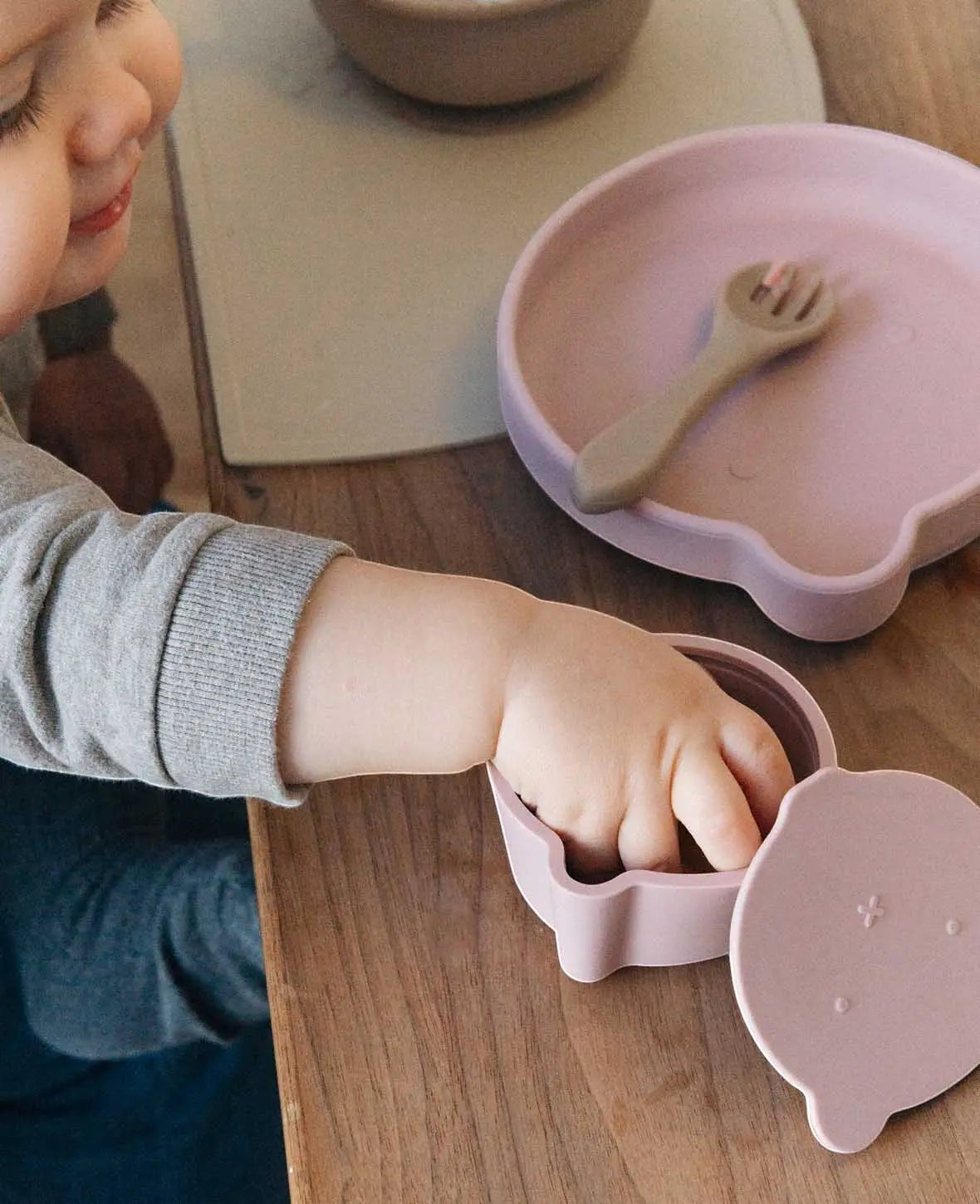 Kinder Lunchbox Set / Snackbox / Aufbewahrungsdosen in Wolken und Bärenform, aus Silikon in Rosa / Beige