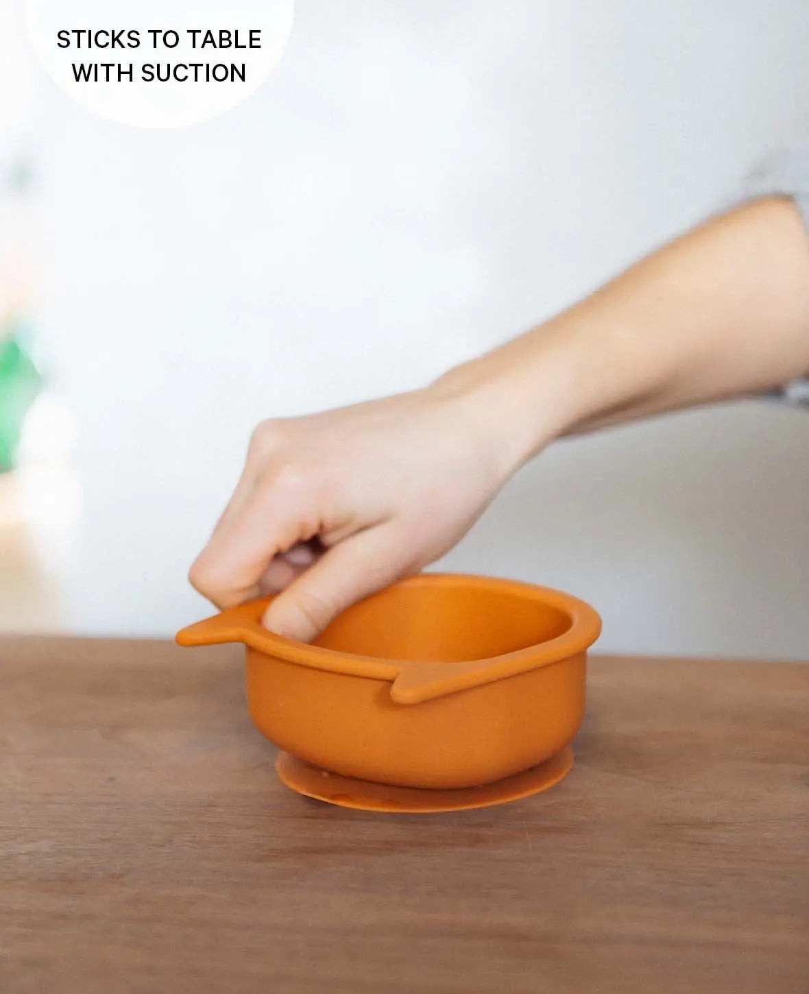Kinder Geschirrset "Katze", aus Silikon in Grün/Beige/Grau, mit Tellern, Besteck, Becher, Tischset und Lätzchen