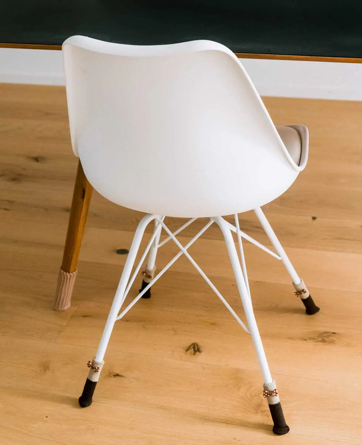 (4er) Stoff Stuhlbein Masche Stulpen Schutz – Braun mit Schleife