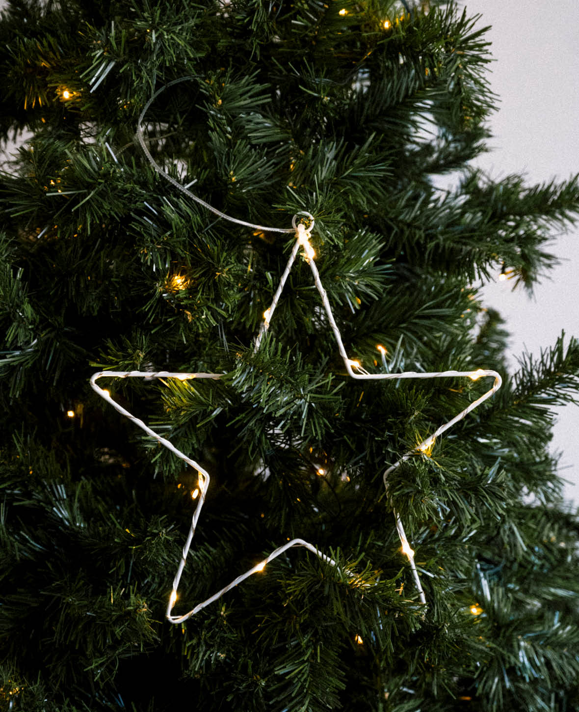 Weihnachtliche LED Lampe in Stern Form, 29 × 29cm