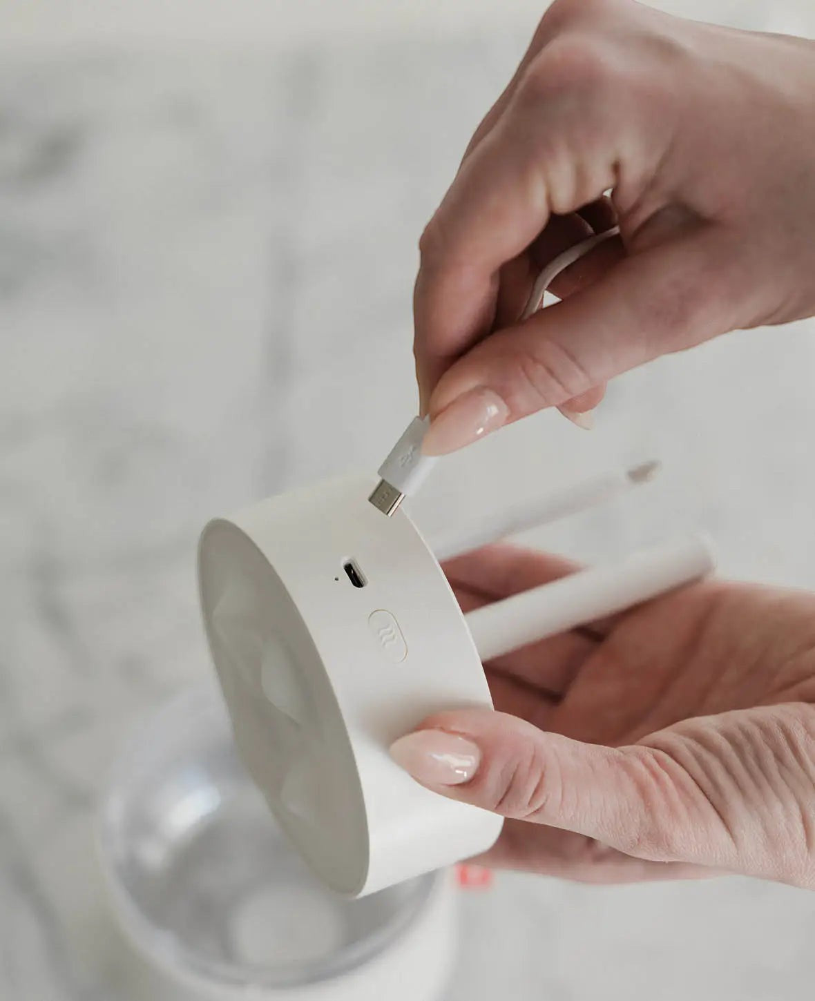 USB Luftbefeuchter Aroma Öl Diffuser mit LED Beleuchtung, Weiss, 500 ml