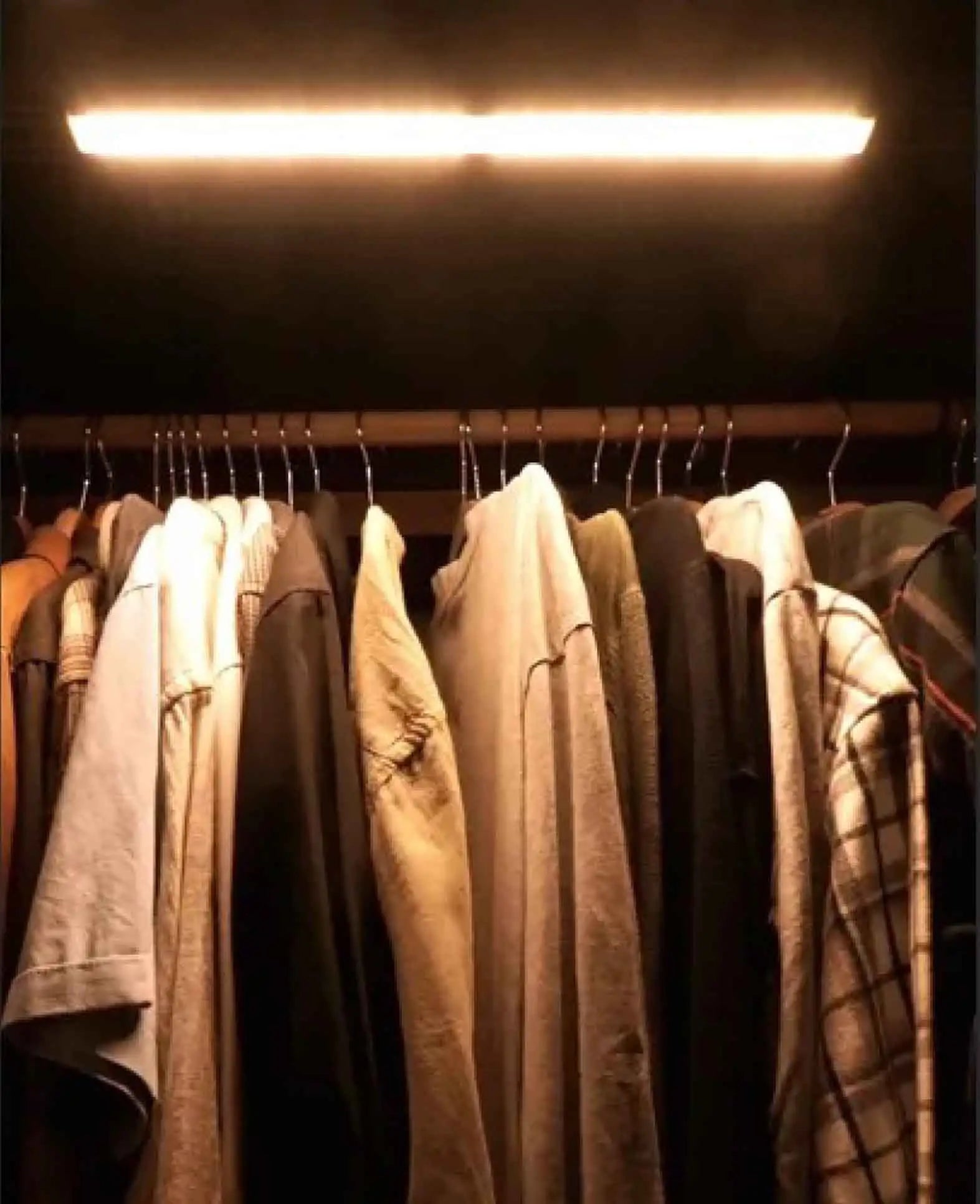 Magnetische, batteriebetriebene LED Lichtleiste Bewegungssensor – Warmweiss