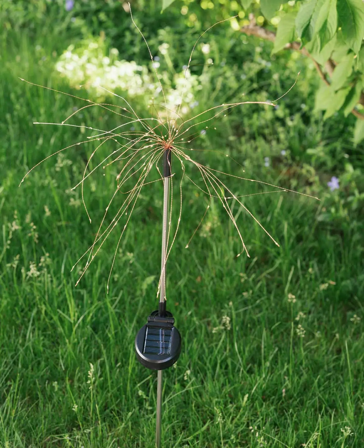 Outdoor LED Solar Gartenleuchte mit Erdspies - Warmweiss