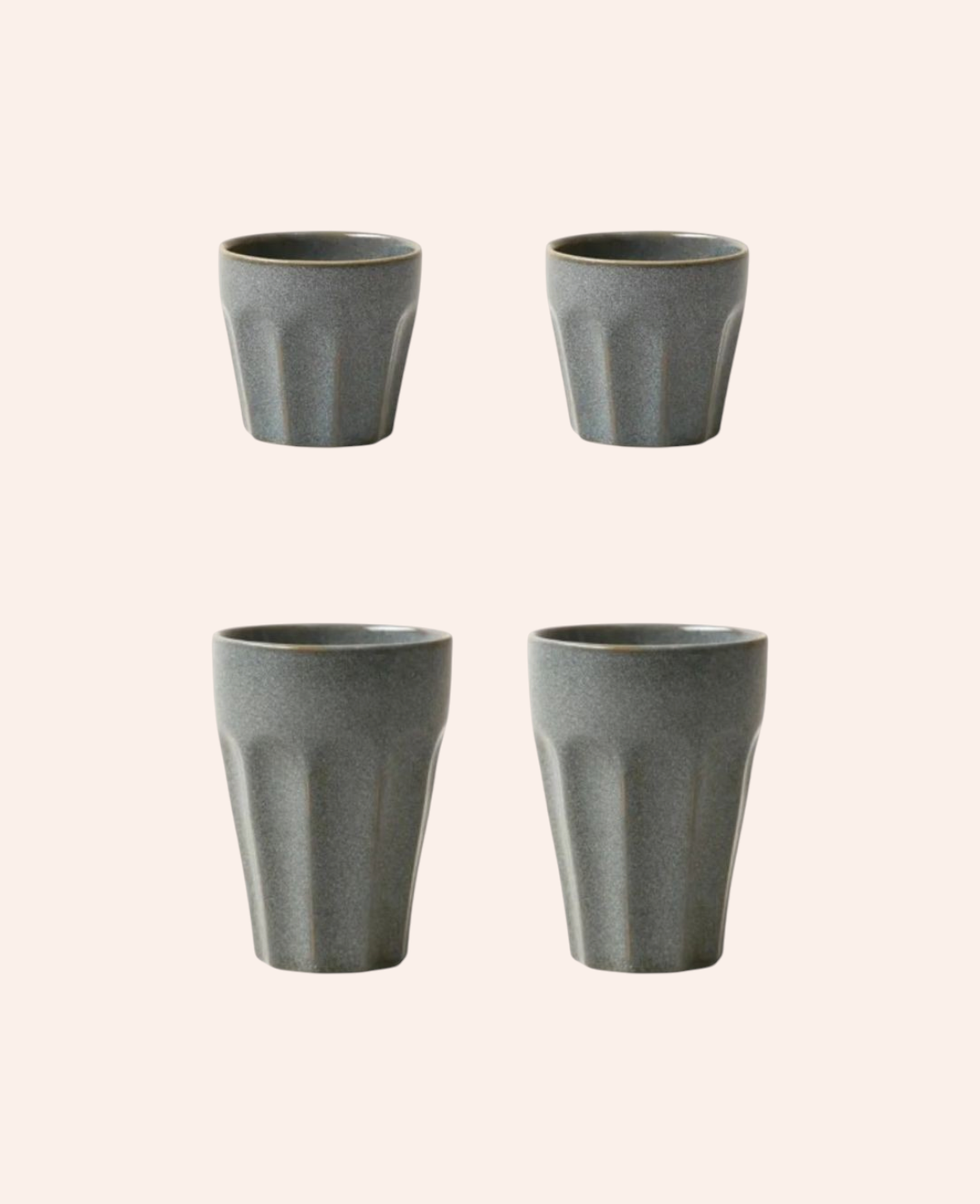 Esmée Set aus vier grauen, geriffelten Keramik-Espressotassen mit rustikalem Design