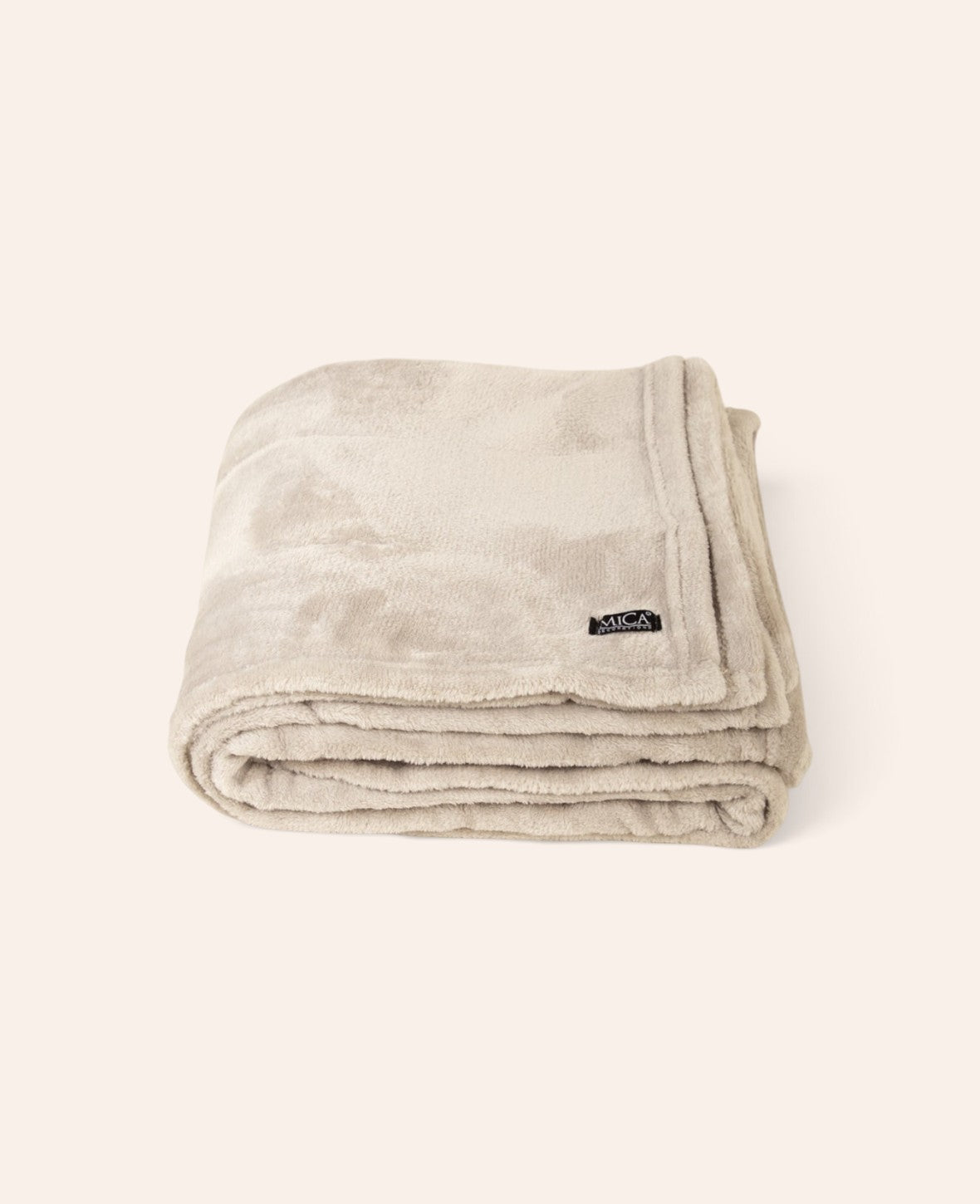 Esmée weiche, beige Fleecedecke aus Polyester, 180x130 cm, ideal als kuschelige Wohndecke für Sofa und Bett