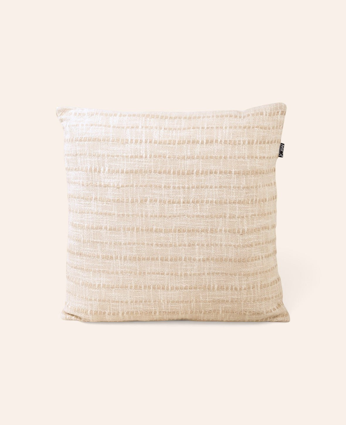 Esmée beiges Baumwollkissen 45x45 cm mit strukturierter Weboptik und Reißverschluss für Sofa oder Bett