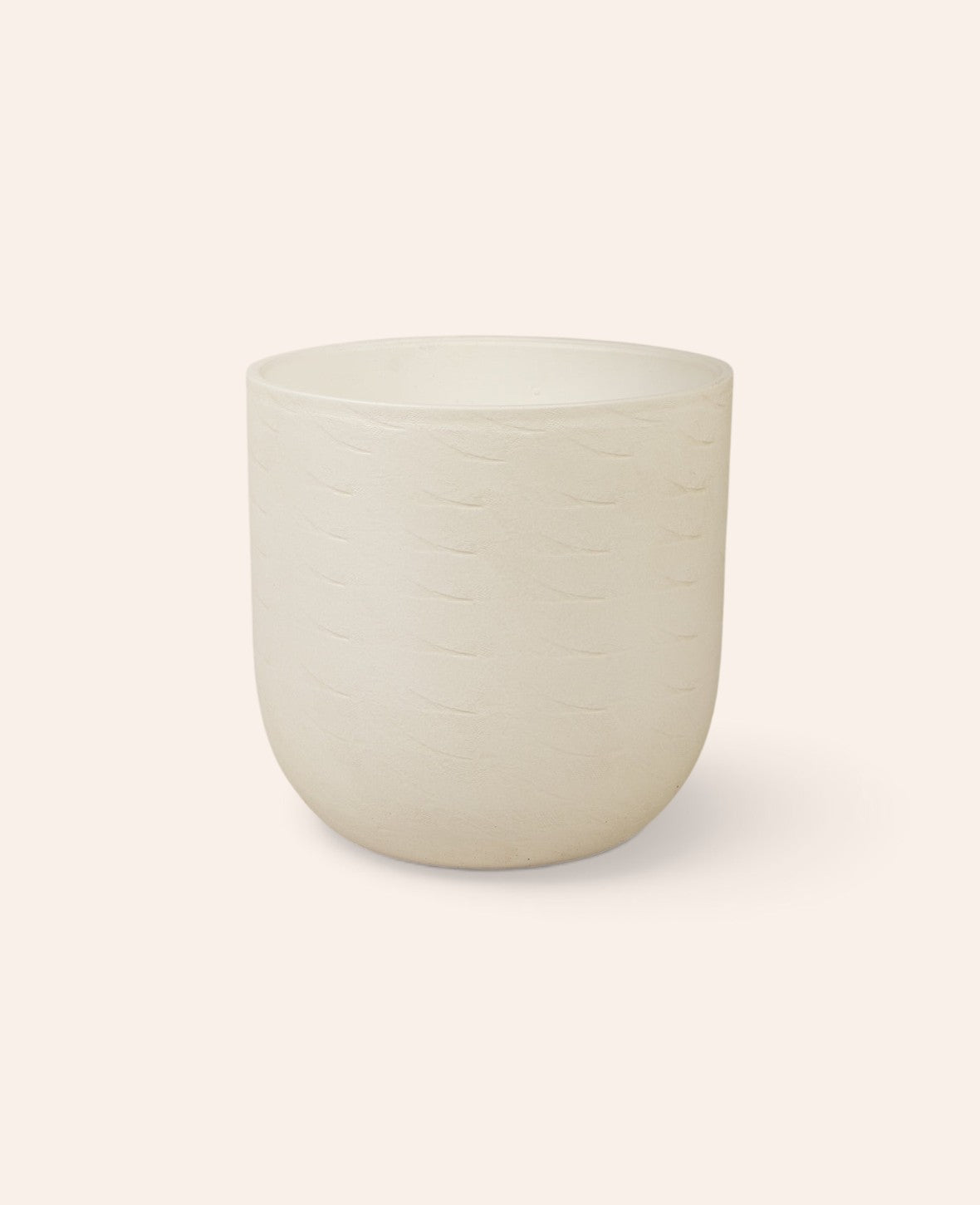Esmée Blumentopf aus Terrakotta in Off White mit natürlicher Oberflächenstruktur, 25 cm Durchmesser
