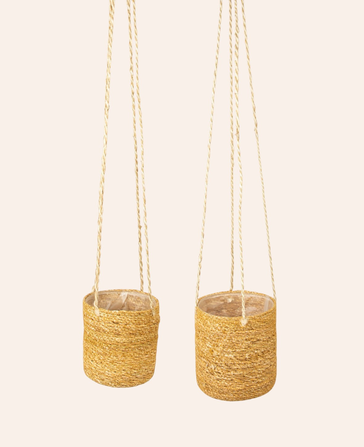 Esmée 2er Set handgefertigte Hängekörbe aus hellbrauner Jute mit Innenauskleidung als stilvolle Pflanzentöpfe