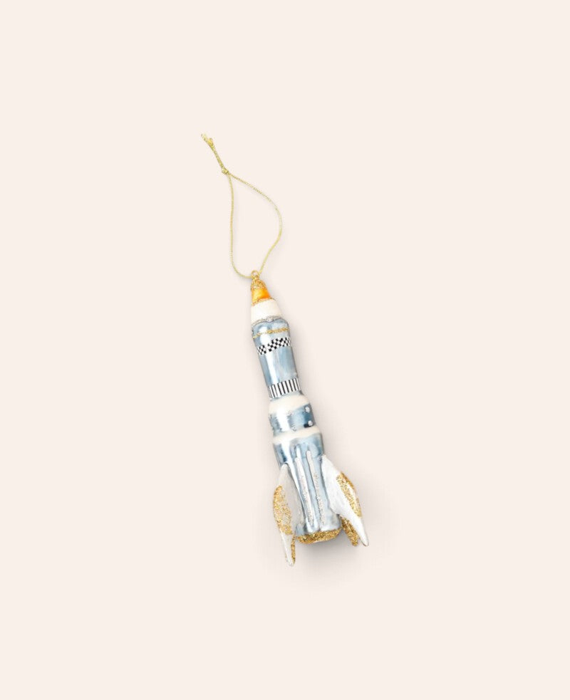 Esmée Weihnachtsbaumschmuck in Form einer blauen Rakete mit goldenen Glitzerdetails und goldener Aufhängeschnur