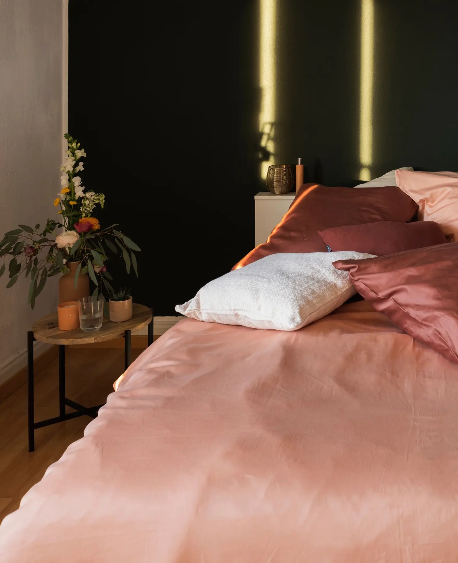 "Thia Soft Peach" Bettbezug / Duvetbezug aus Pfirsichfarben / Altrosa Bio Baumwoll-Satin, 200 x 210 cm
