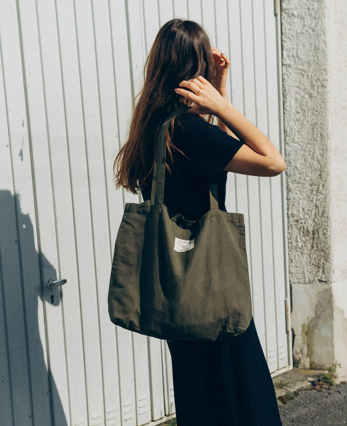 Totebag "Lora" aus olivgrünem Baumwoll-Leinenmix, 47 cm x 40 cm