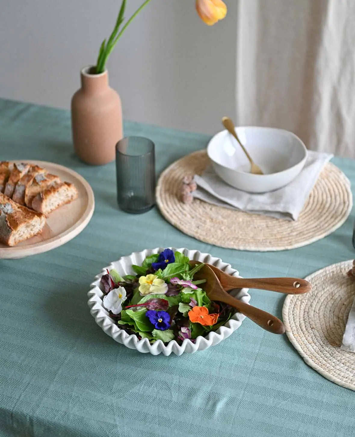 Rundes Tischset aus geflochtenen Naturfasern, Ø 38