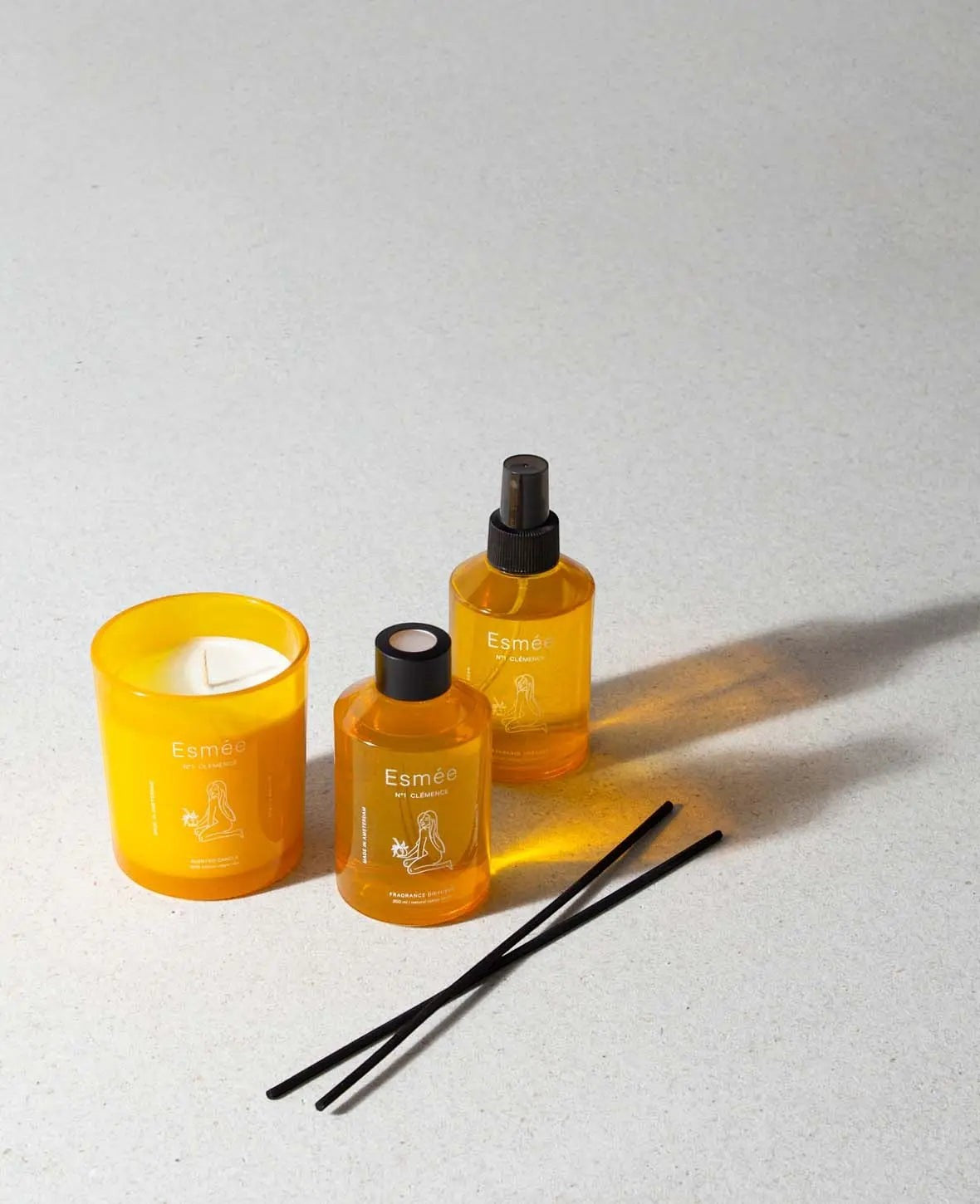 Esmée Premium Scents - N°1 Clémence, Duftkerze mit Duftnote "Bloomy Citrus", 280 g, Gelb