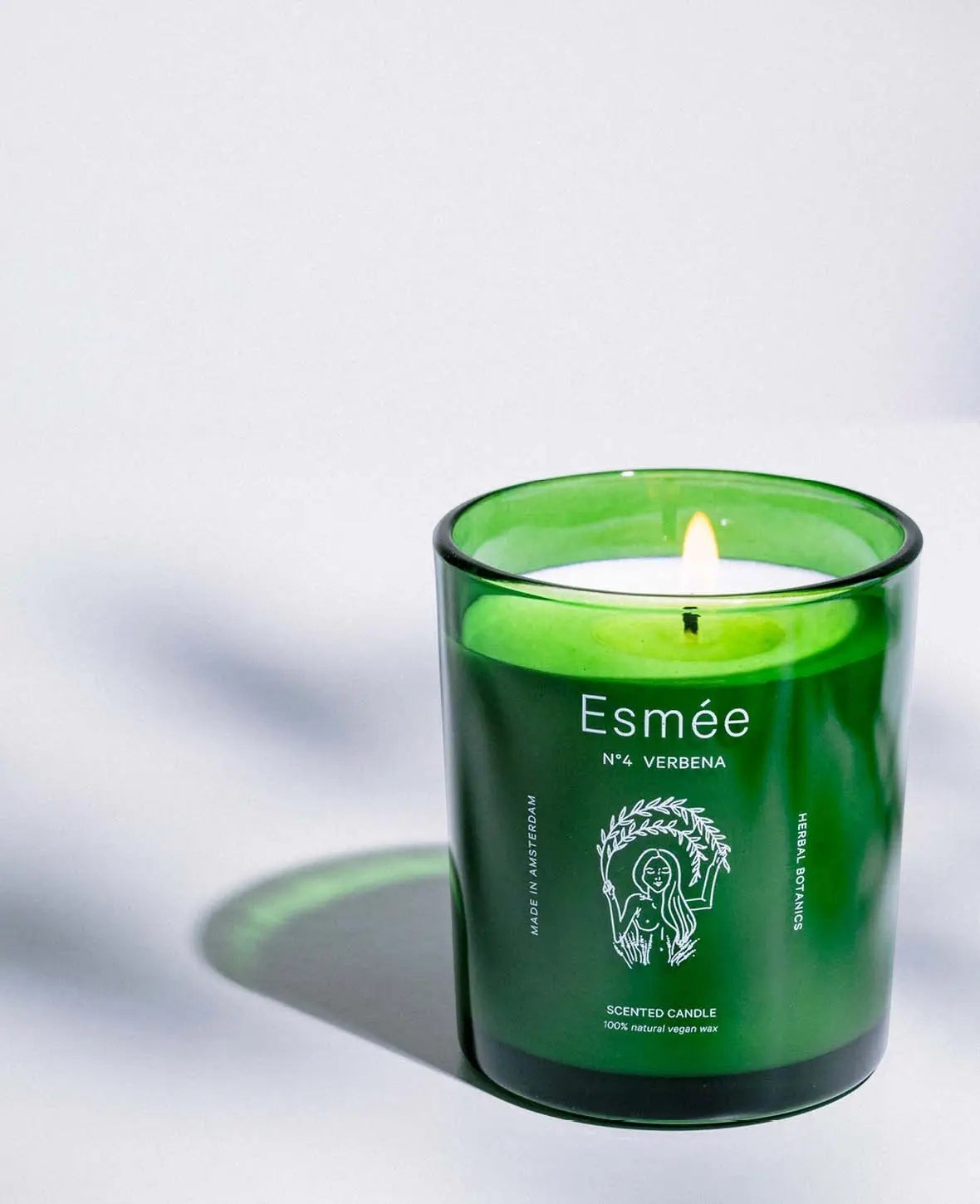 Esmée Premium Scents - N°4 Verbena, Duftkerze mit Duftnote "Herbal Botanics", 280 g, Grün