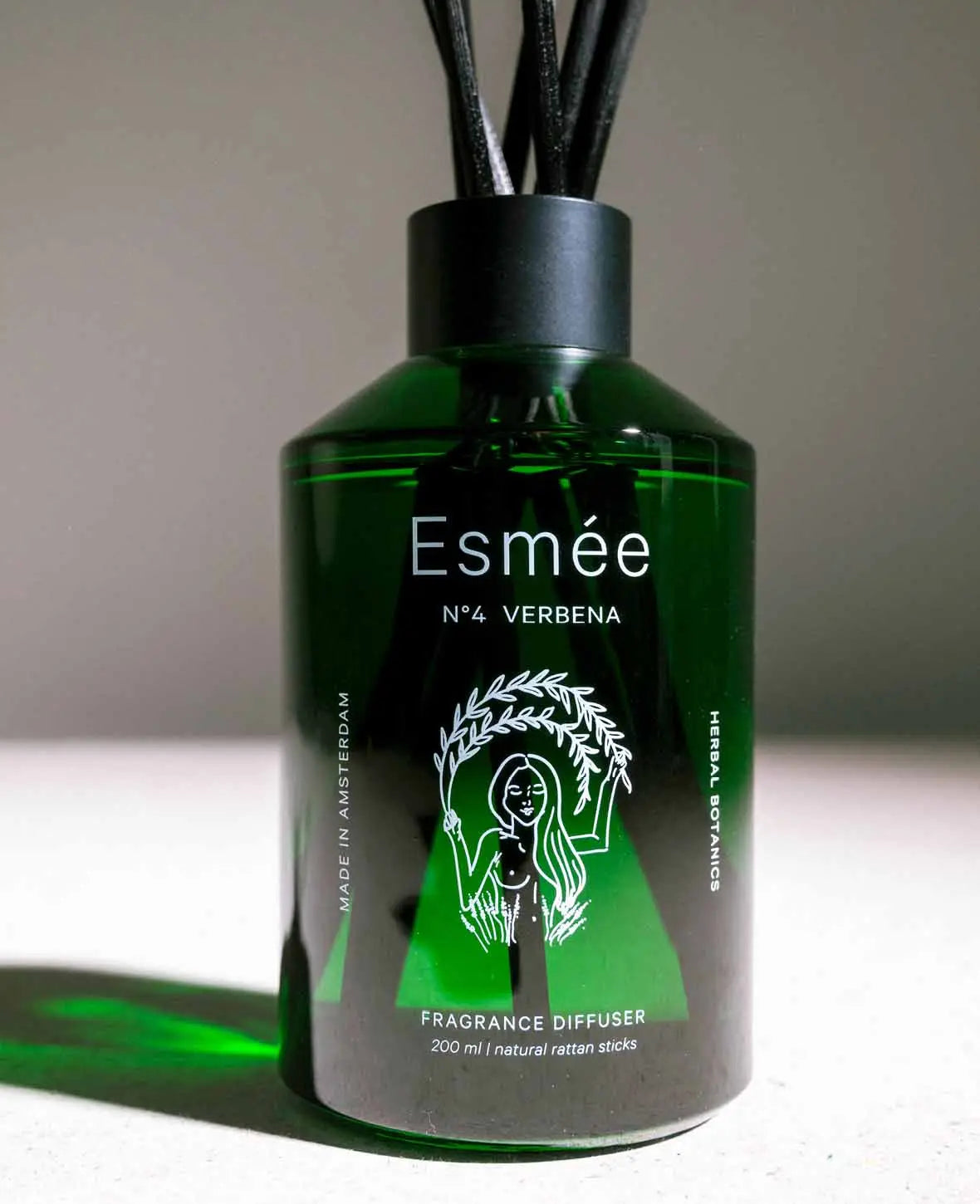 Esmée Premium Scents - N°4 Verbena, Diffusor mit Duftnote "Herbal Botanics", 200 ml, Grün