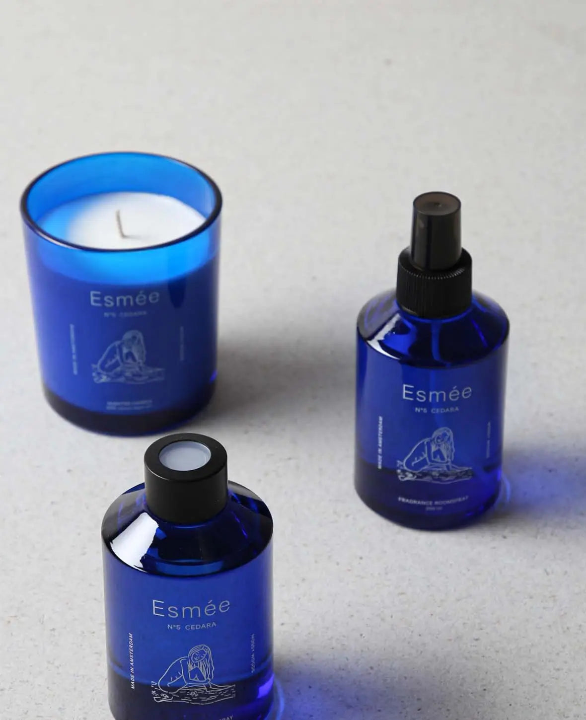 Esmée Premium Scents - N°5 Cedara, Diffusor mit Duftnote "Mossy Woods", 200 ml, Blau