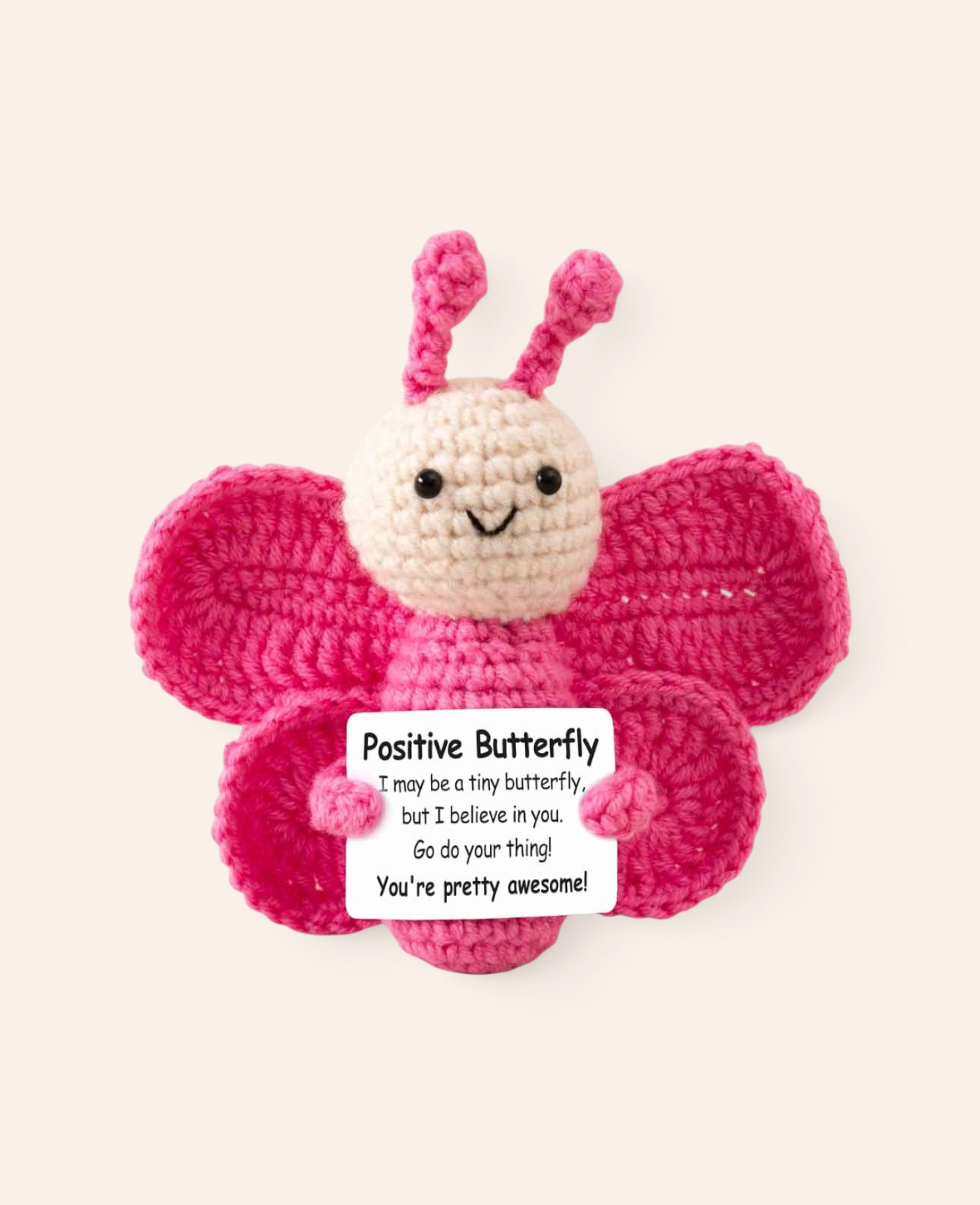 Esmée handgefertigter, gehäkelter Schmetterling in Pink und Beige mit aufmunternder Botschaft als Glücksbringer