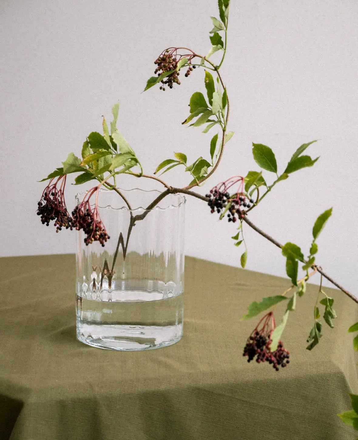 Glasvase mit leichter Wellenstruktur, Ø 19cm