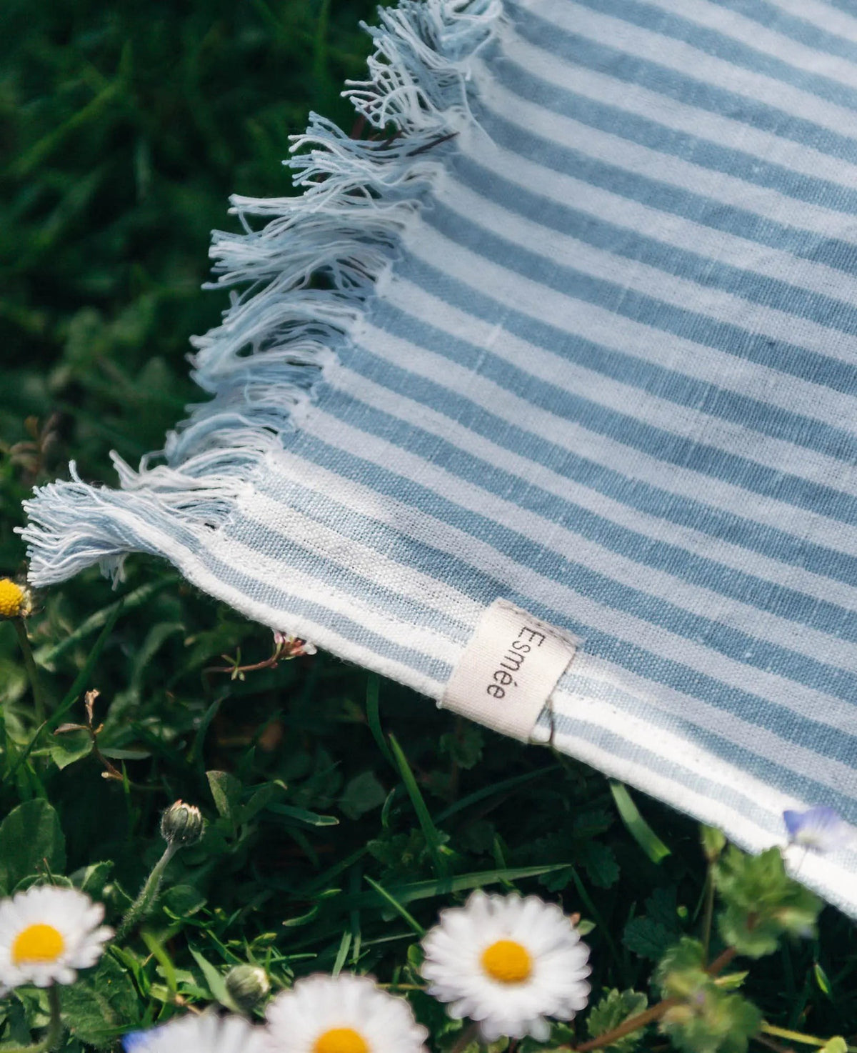 Hamamtuch / Strandtuch / Picknickdecke "Sol" aus blau-weiss gestreiftem Baumwoll-Leinenmix, 100 cm x 190 cm