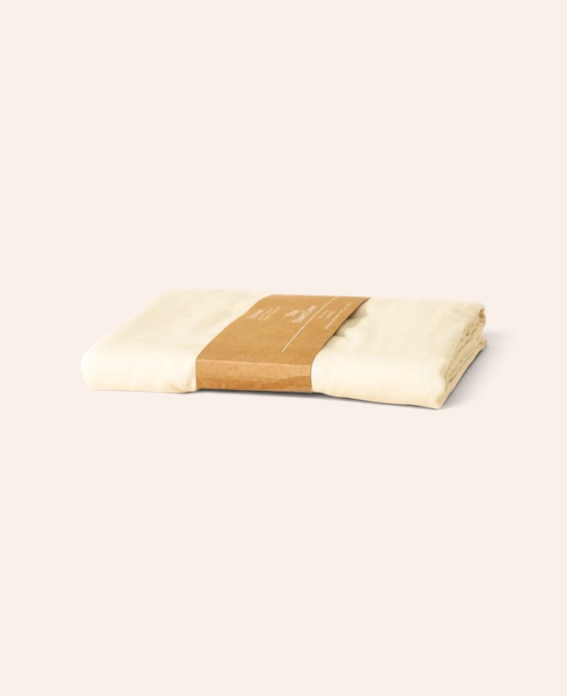 "Thia Oatmeal" Bettbezug / Duvetbezug aus Cremefarbenem Bio Baumwoll-Satin, 160 x 210 cm