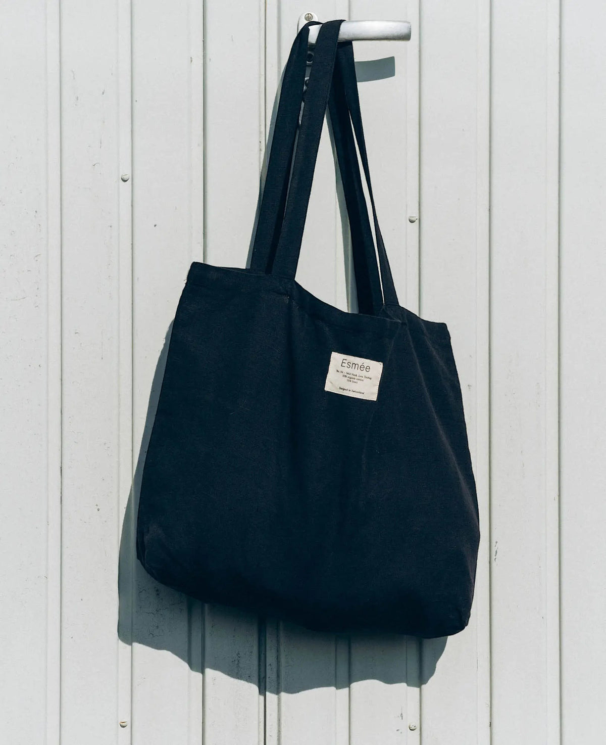 Totebag "Lora" aus schwarzem Baumwoll-Leinenmix, 47 cm x 40 cm