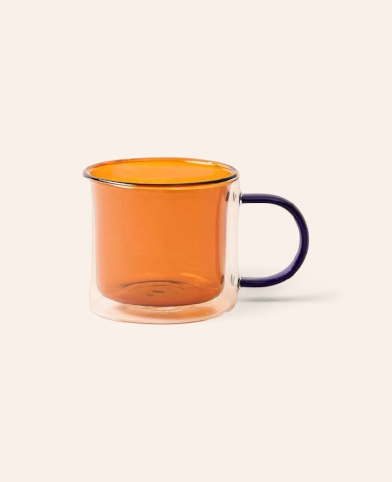 Doppelwandiges Teeglas / Tasse "Lenn", mit blauem Griff, in bernsteinfarben/amber, 250ml