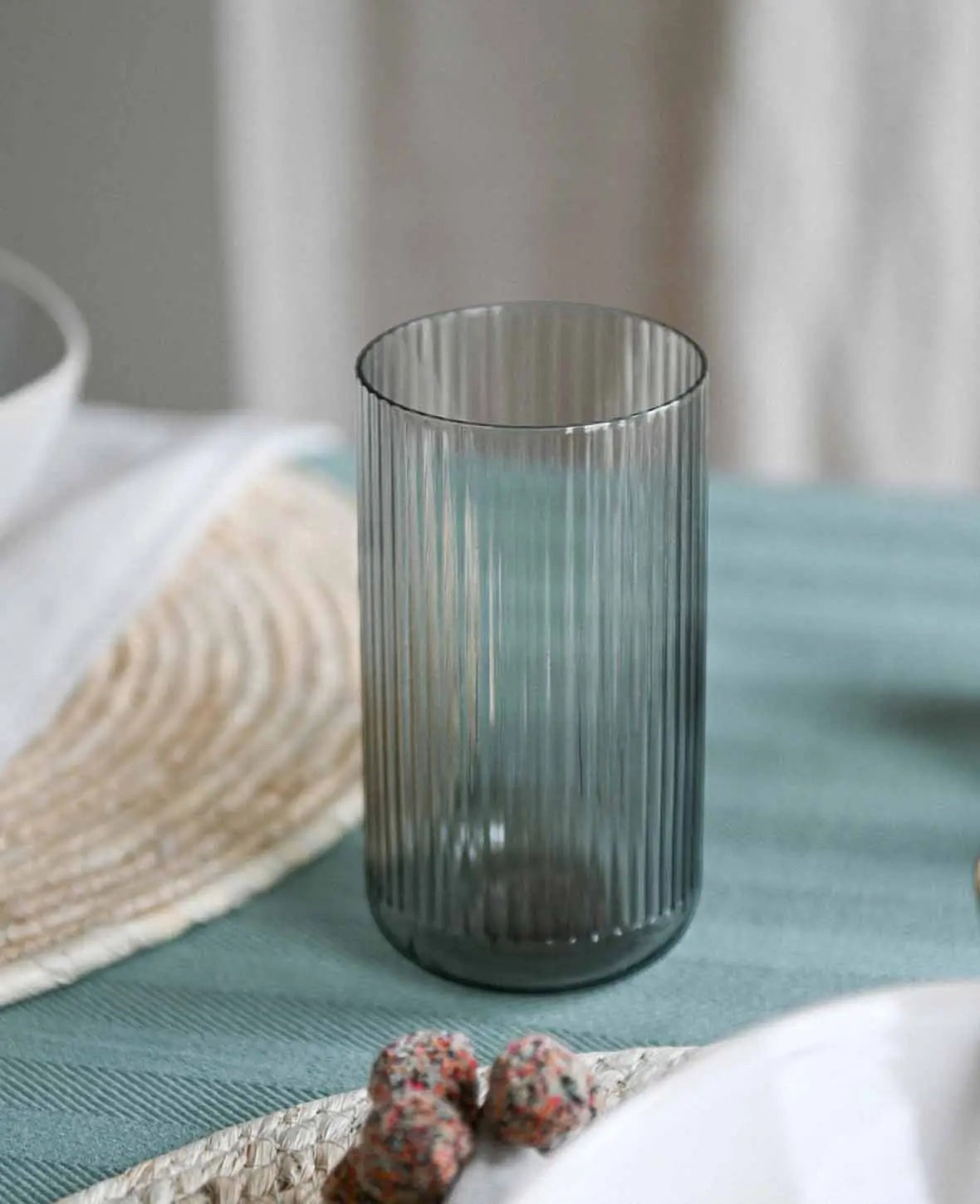 4er Set Trinkgläser "Oskar", aus grauem Glas mit Rillenstruktur, Ø 7.4 cm, 450 ml
