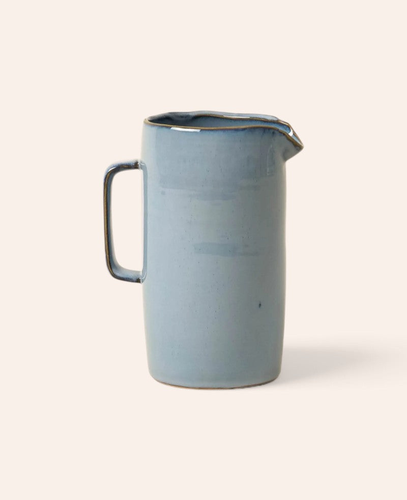 Blauer Krug aus handglasierter Keramik, 1 Liter
