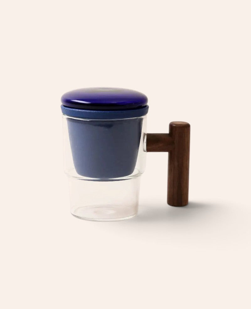 Teeglas / Tasse "Miro" mit blauem Teesieb und edlem Griff aus Walnussholz, 350ml