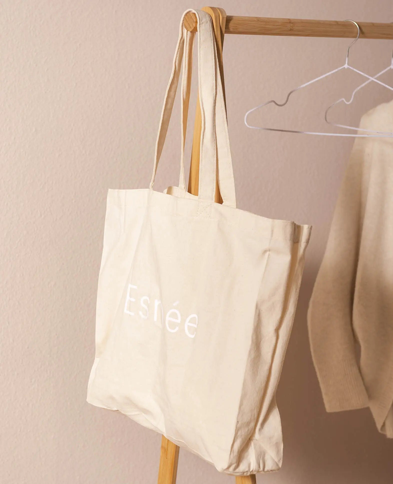 XL Totebag / extra grosse Jutetasche mit weissem Print "Esmée", B 45 x H 42 cm x 11 cm