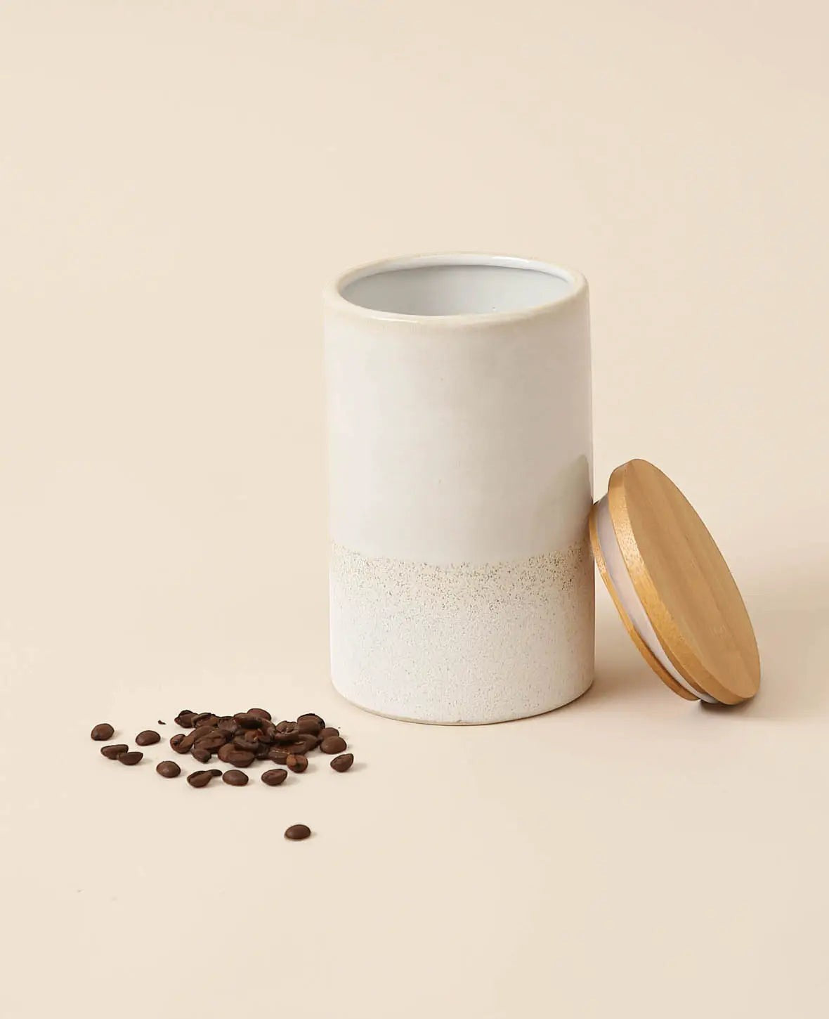 Runde Dose aus Steingut mit beiger Glasur und Bambusdeckel, 1 L, H 16.7 x Ø 10 cm