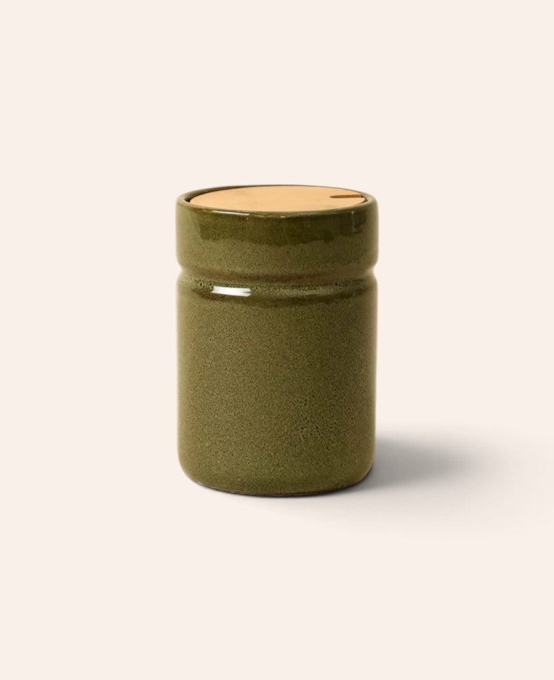 Olivgrüne runde Keramikdose mit Holzdeckel, D 11 cm x H 16 cm