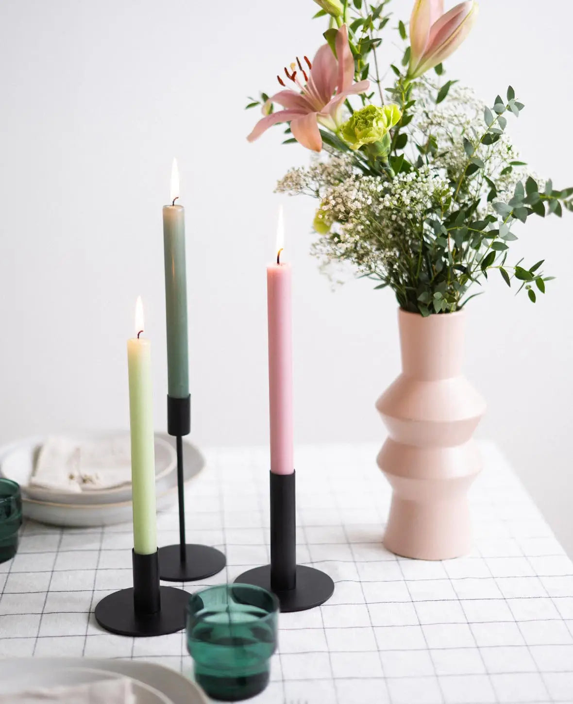 Kerzenständer für Stabkerzen in mattem Schwarz, H 12 cm