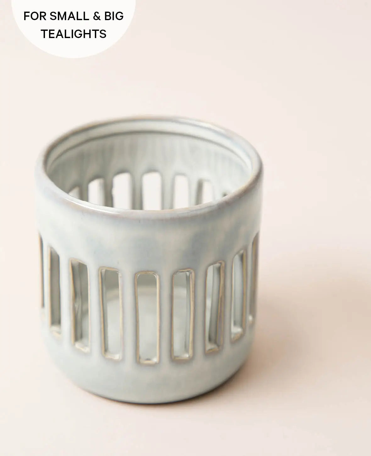 Keramik Teelichthalter mit Rillen, grau, Ø 7 x H 7 cm